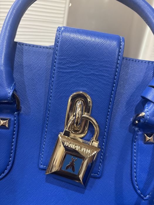 Patrizia pepe чанта