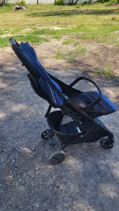 Детская прогулочная коляска