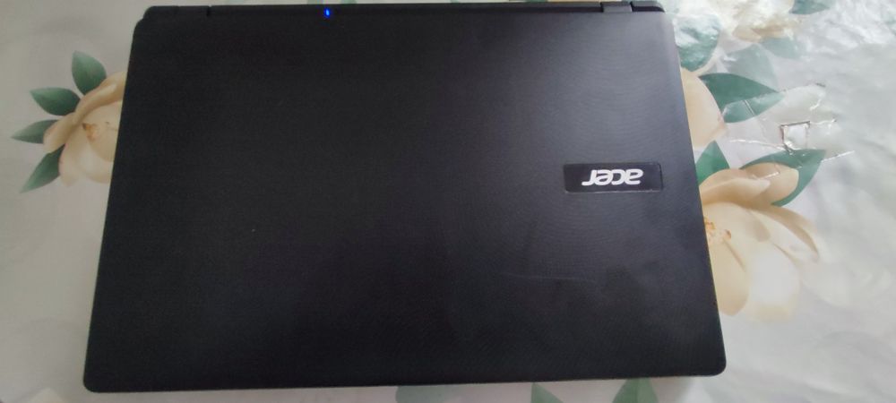 Продам Ноутбук Acer б/у