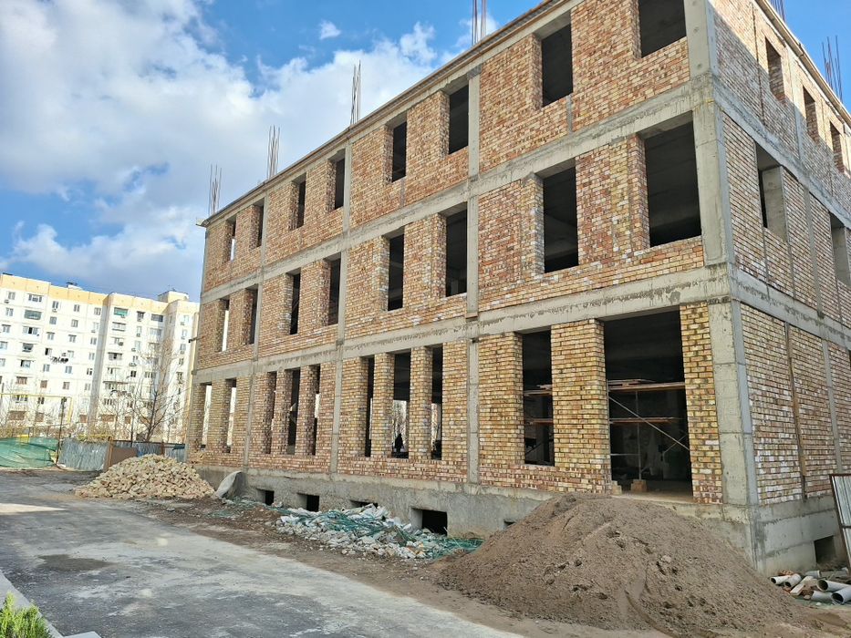 СДАЁТСЯ коммерческое помещение рядом метро Строителей