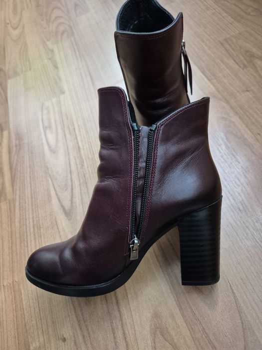 Ghete din piele marimea 36+ geanta