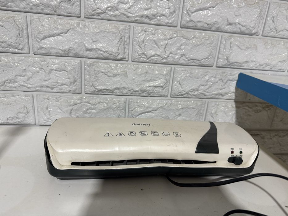 Ламинатор Дели, Аппарат для ламинирования документов