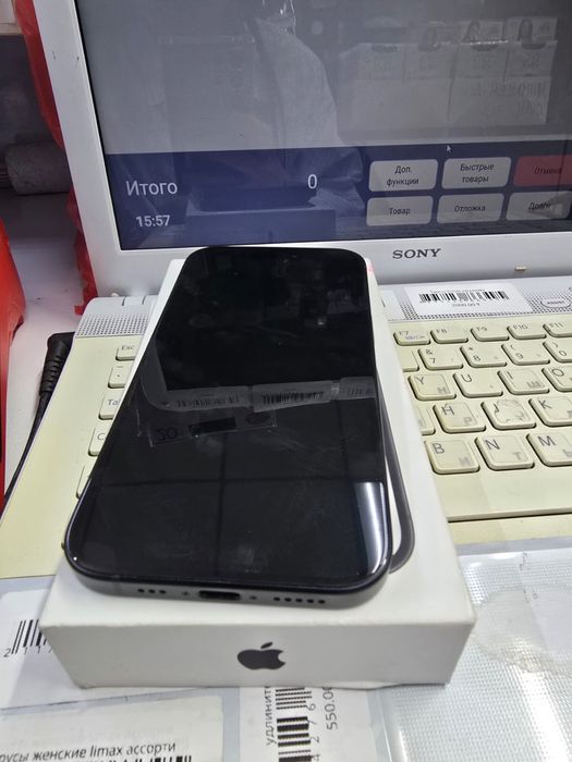 Продам Айфон 15 128gb