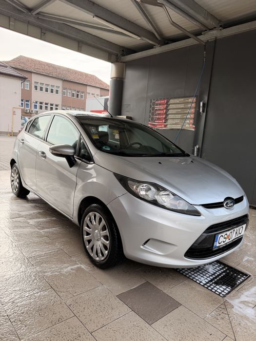 FORD Fiesta 2011 — imagine 2