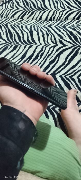 Продаю телефон samsung a11