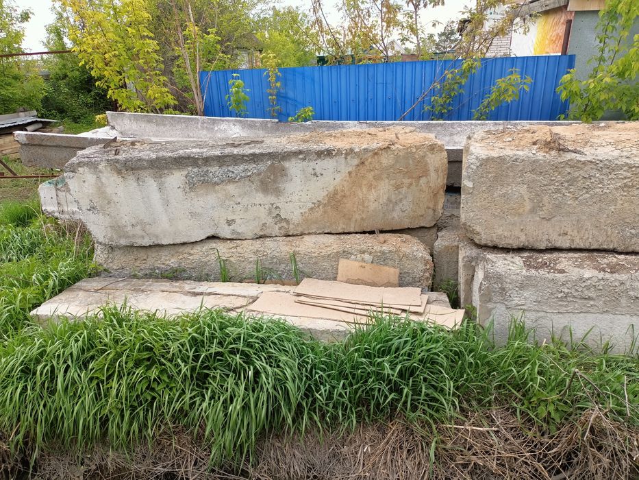 Продам жб блоки 3ка, 12 шт