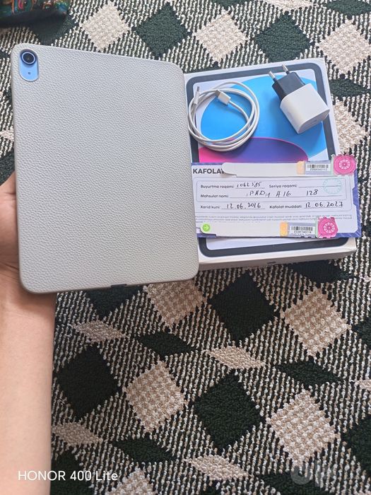 Ipad a16 yangi 98 yomkost 128gb li 1yillik garantiya taloni bn berilad