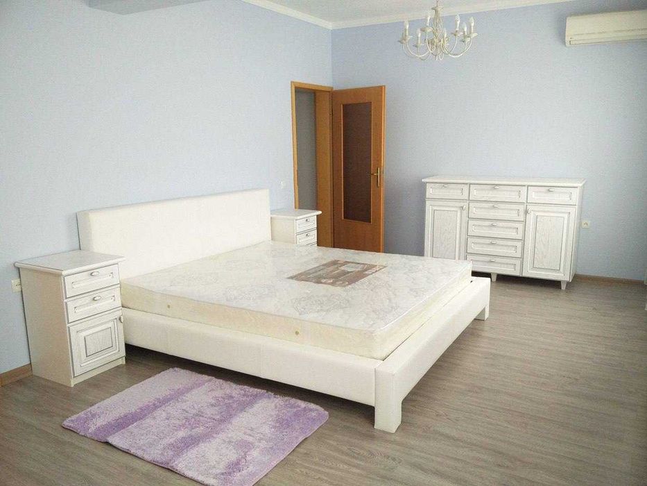 Банковский дом 4/7/9 182м2 квартира продается: Мирабад Госпитальный