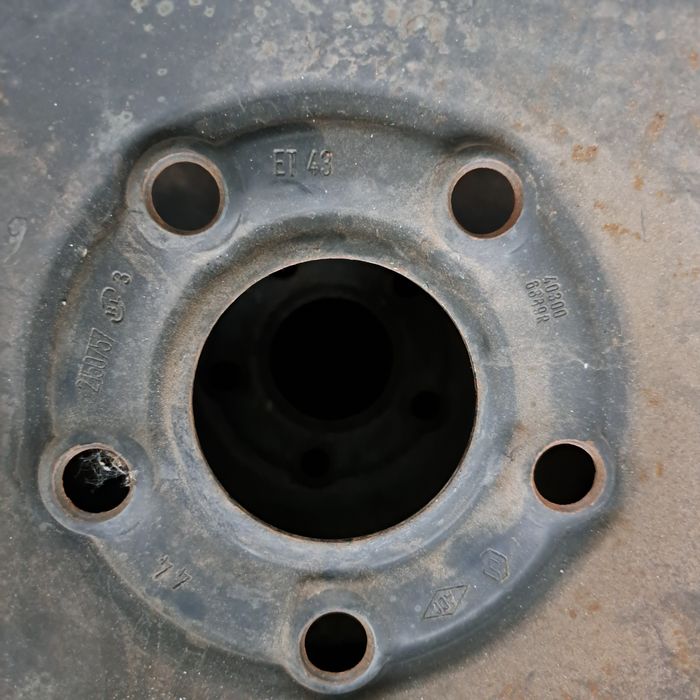 Джанти с летни гуми 16 65 15 Hankook