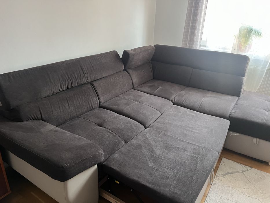 De vanzare coltar cu lada de depozitare