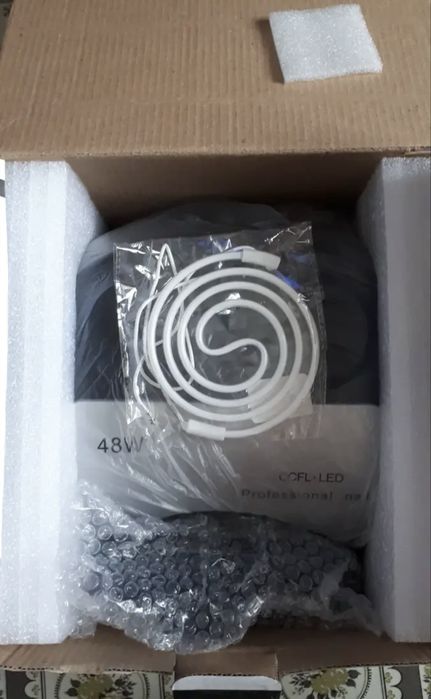 Продам LED лампу