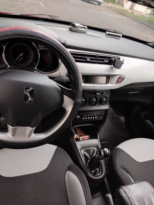 Vând autoturism  citron ds3