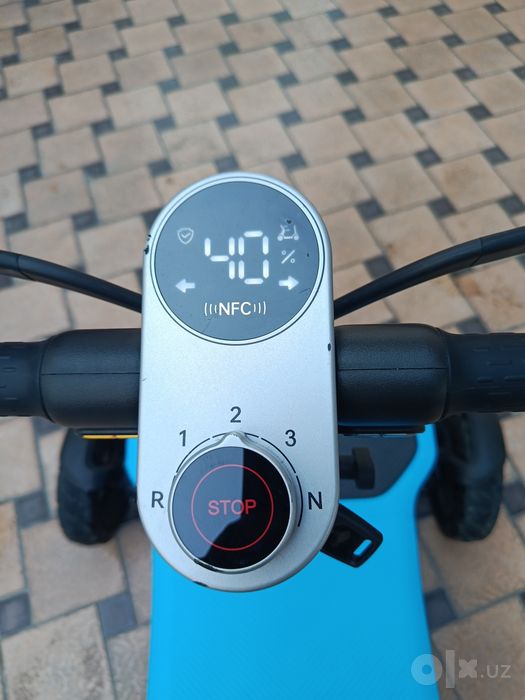 Oʻrindiqli 4 gʻildirakli elektr skuter