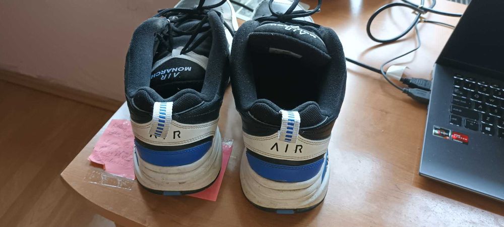Мъжки обувки Nike Air Monarch D