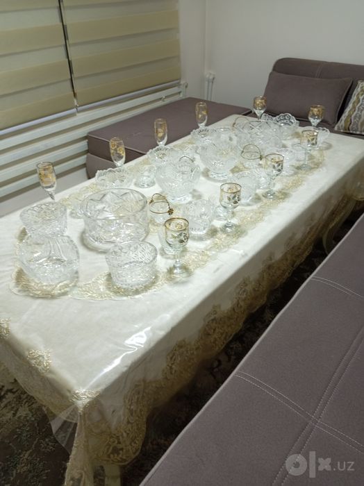 To'liq xrustal nabor sotiladi (37 dona), holati yangi