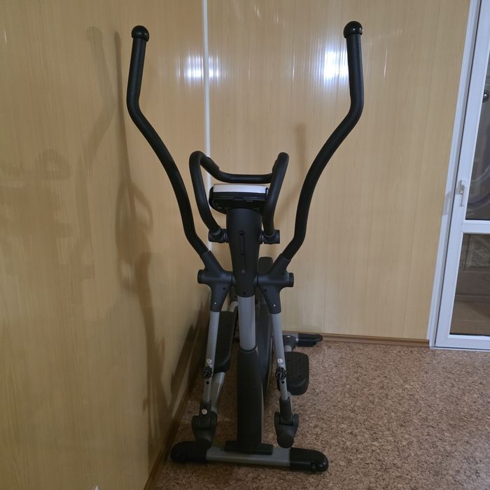 Эллиптический тренажёр