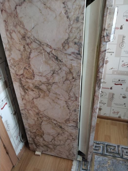 Продам холодильник,все работает!!!