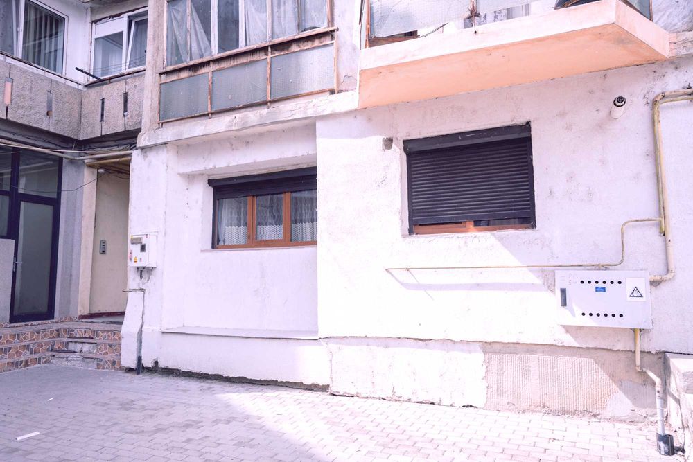 Apartament cu o camera 39mp, parter, în zona Kaufland, Tecuci
