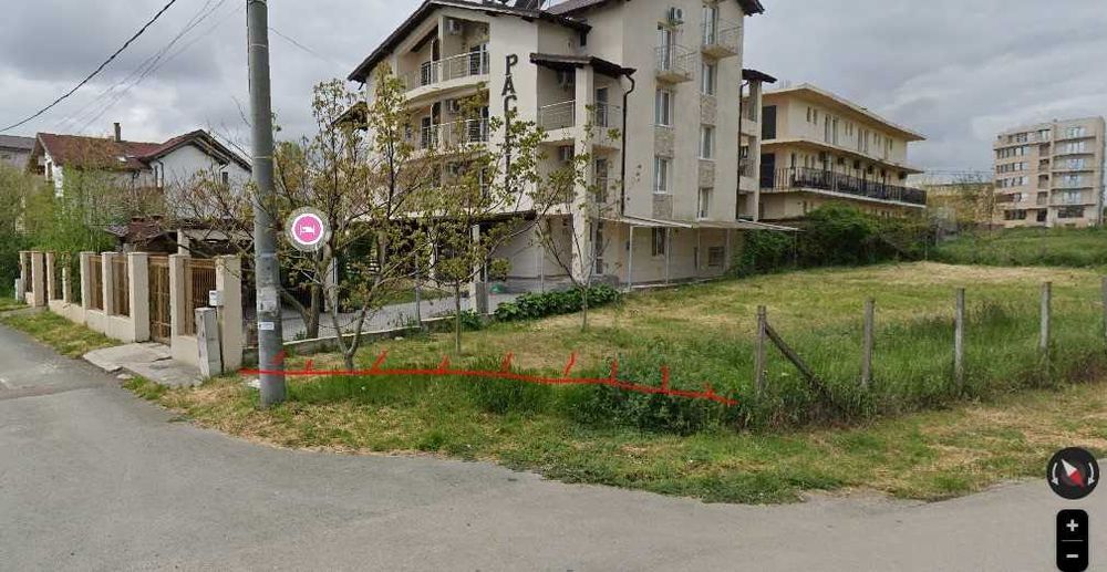 460 mp, dublă deschidere, la intersecția străzilor Pescarului și Taifunului.