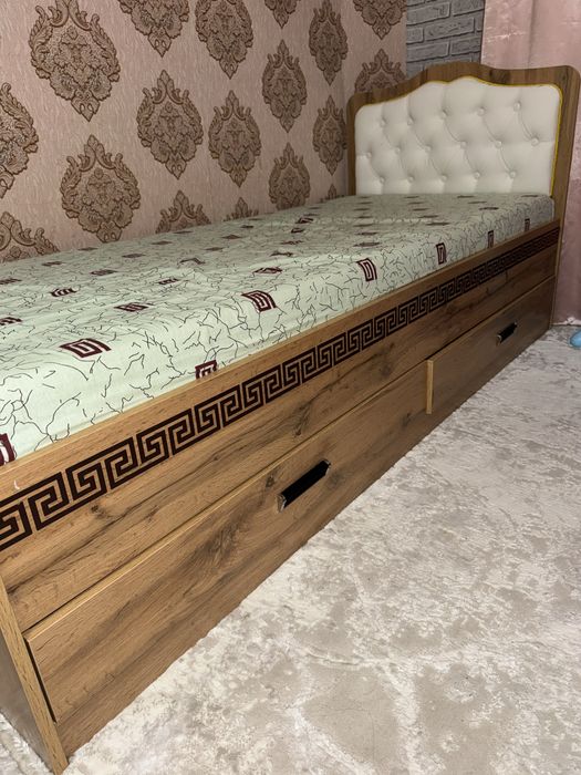 Продам 2 кровати в отличном состоянии