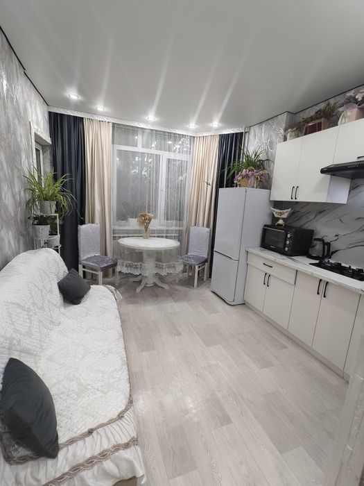 Продам 2 комн квартиру улучшенной планировки