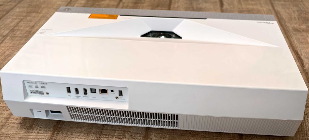 Proiector laser UST - Optoma CinemaX P2