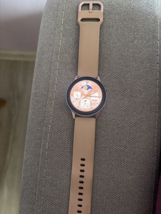 Часовник Samsung Galaxy Watch Active 2