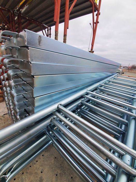 Schele metalice complete de accesorii de montaj, schela NOUA