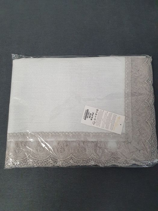 Vand fata de masa june silvestru 140×180