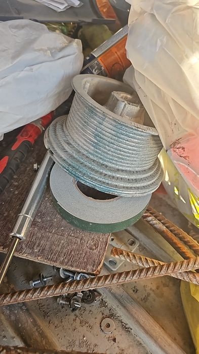 Пружины для секционных ворот.