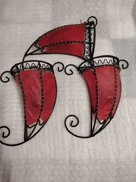 Стенна лампа за чаени свещи