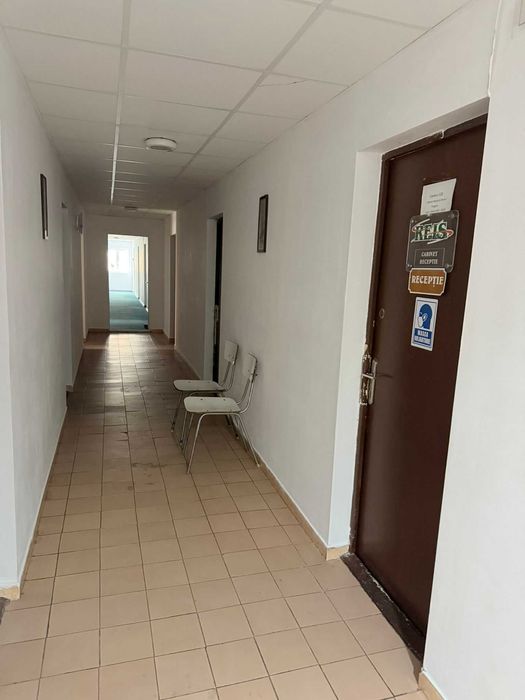 Birouri de închiriat Sect 3-  1 min Metrou 1 Dec  1000- 1400 lei + TVA