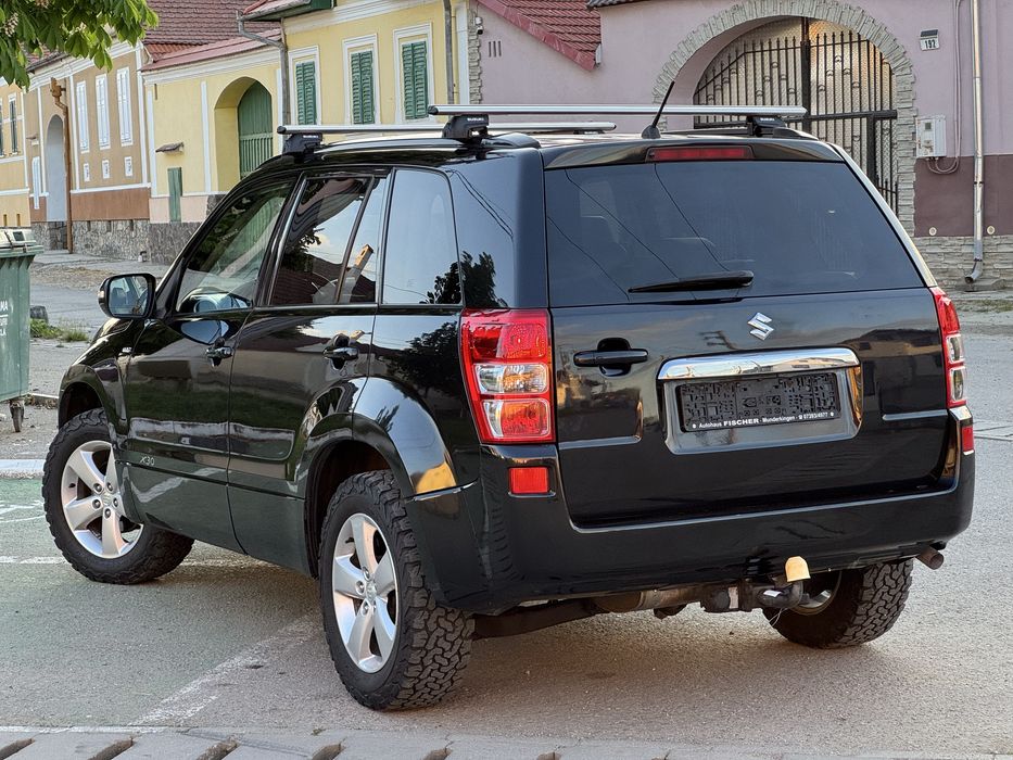 Suzuki Grand Vitara 2011 EURO 5 motor 1,9 diesel 129 cp. 4x4 la buton