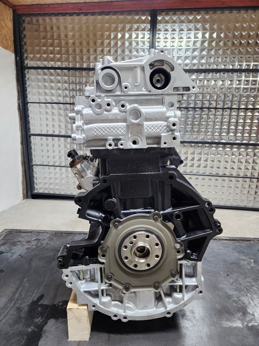 Vand motor recondiționat 2.0 ecoblue ford tranzit