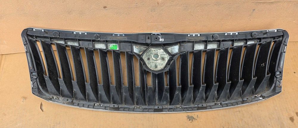 Grila radiator Skoda Octavia 2 Facelift 2009 2010 / 2011 2012