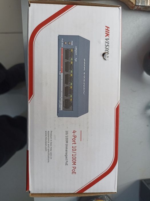 POE коммутатор Hikvision 5port