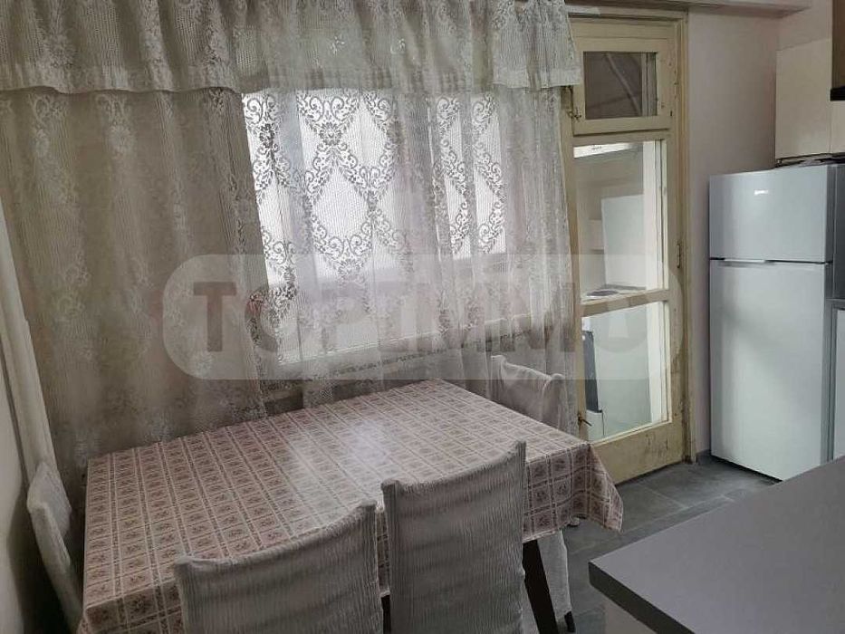Дава се под наем Тристаен апартамент в Варна, Левски - 75 кв.м за 408 € - Снимка #3