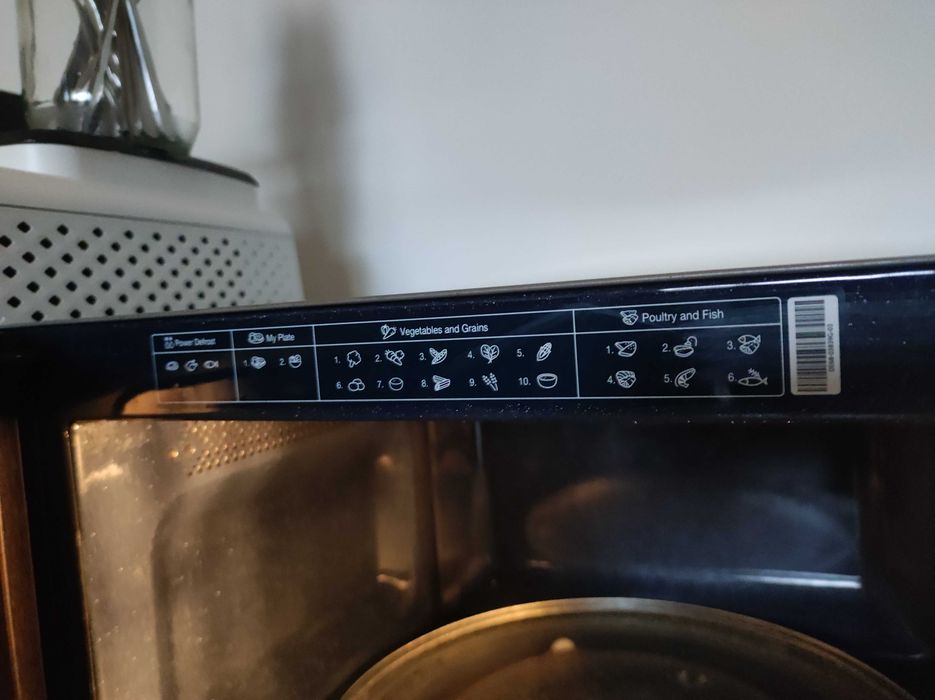 Микровълнова фурна Самсунг