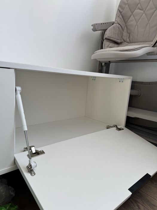 Продам тумбу под телевизор