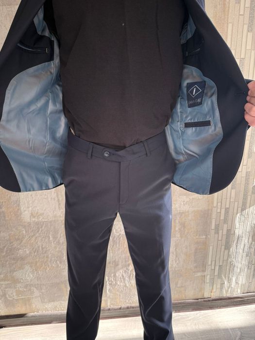 Продам мужской костюм