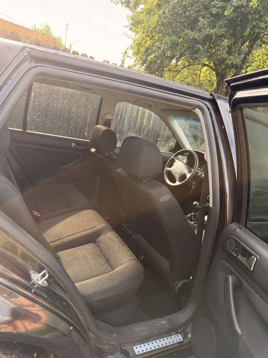 VW Golf 4, 1.4 benzina, 75cp