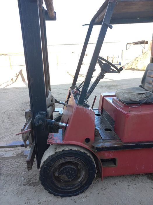 Вилочный погрузчик /кара/ балканкар