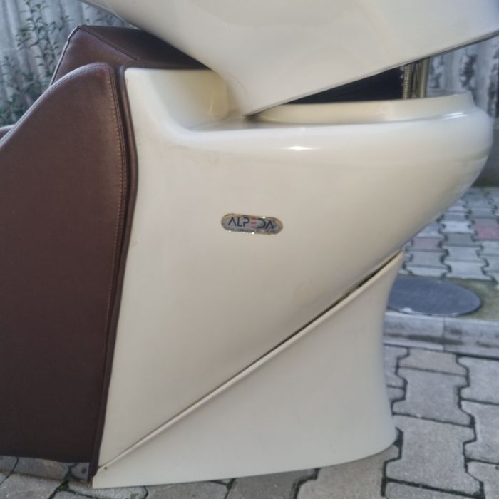 Scaun și scafă coafor frizerie