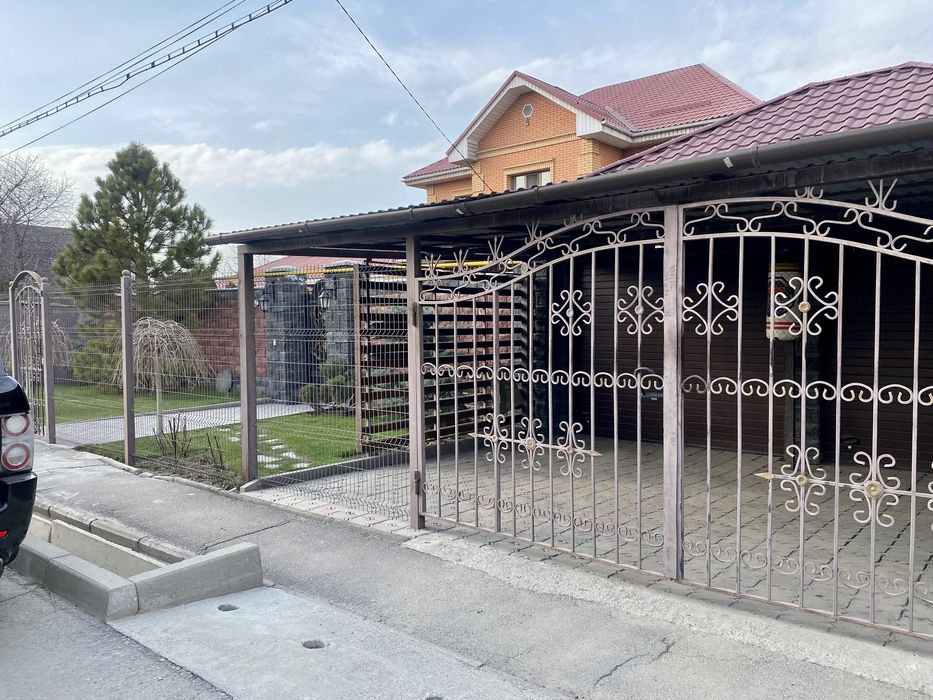 Дом 270 кв, 7 комнат