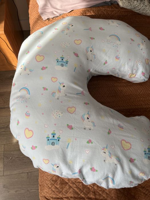 Продам подушку для кормления