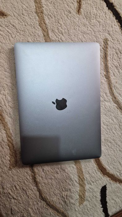 MacBook Air M1 A2337 - pentru piese / reparatie - 550 lei negociabil