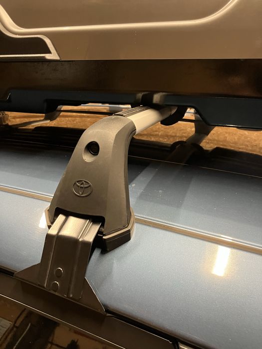 Греди за таван Toyota