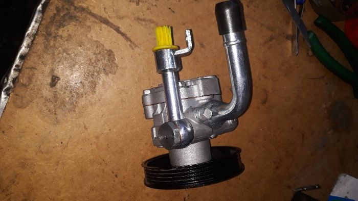 Насос гидроусилителя, /NISSAN/, новый.