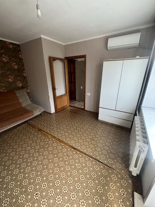 Продам Майлина 16 за 8.5 2 этаж
