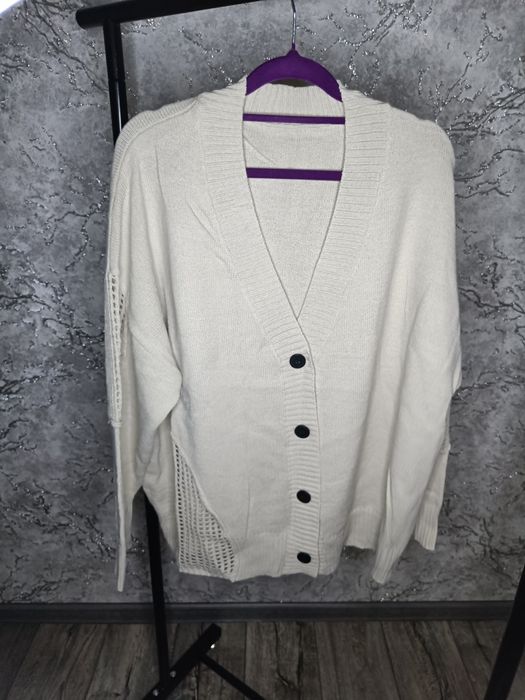 Кофта на пуговицах